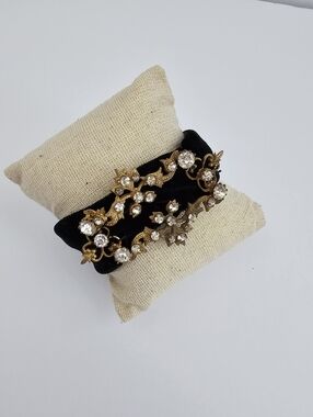 Reworked Vintage Victorian Filigree Cuff – Black Velvet Stretchy Bracelet – Gold